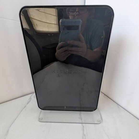 NETGEAR N900 Wireless Dual Band Gigabit Router, Model; R4500 - Picture 1 of 8